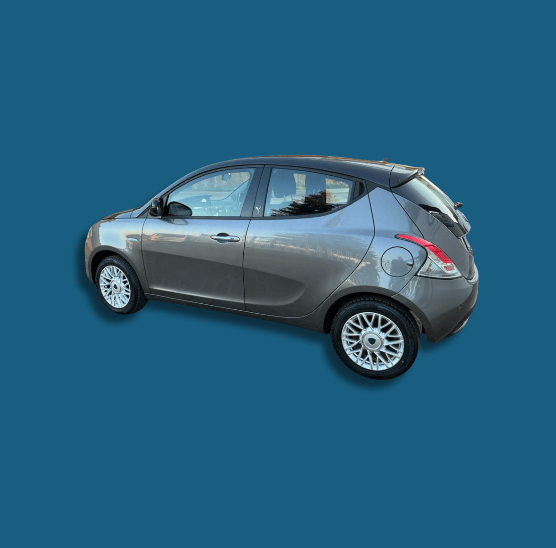 LANCIA-YPSILON